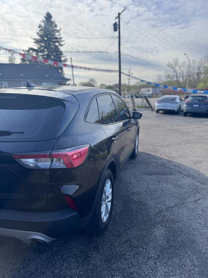 Ford Escape S FWD 2022