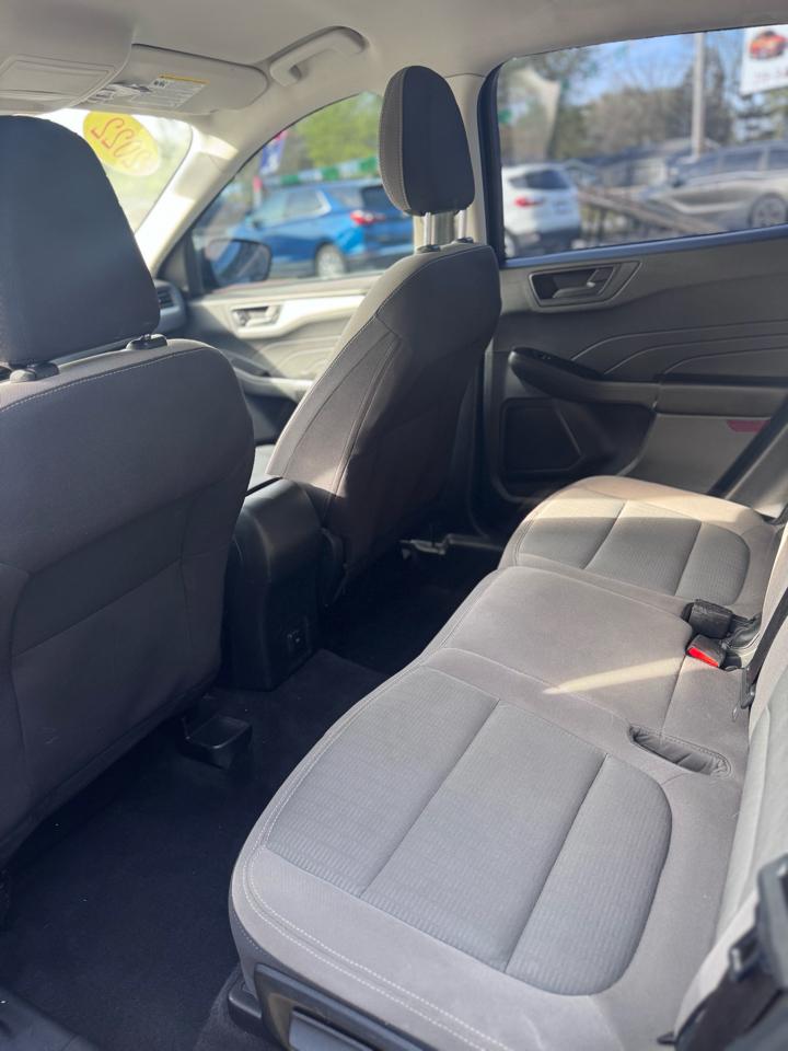 Ford Escape S FWD 2022