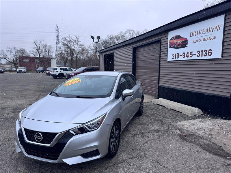 Nissan Versa SV CVT 2022