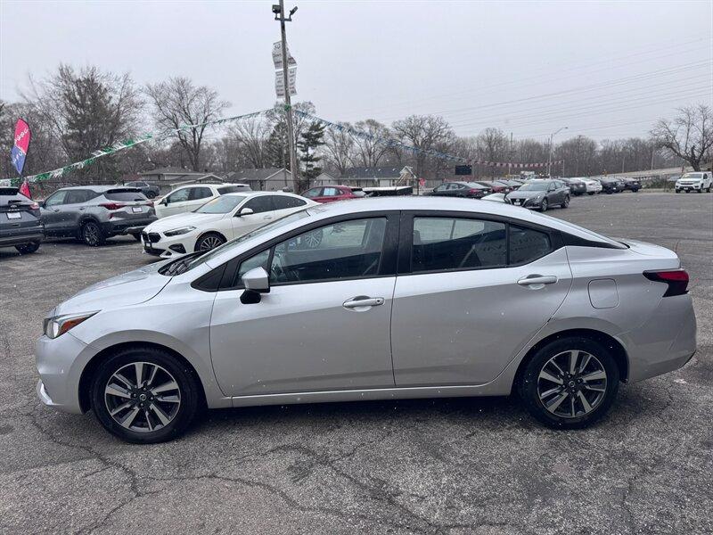 Nissan Versa SV CVT 2022