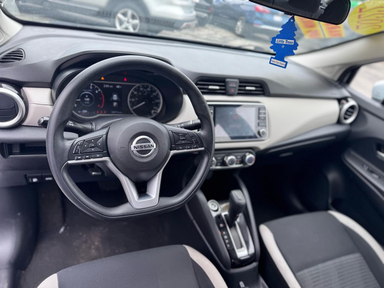 Nissan Versa SV CVT 2022