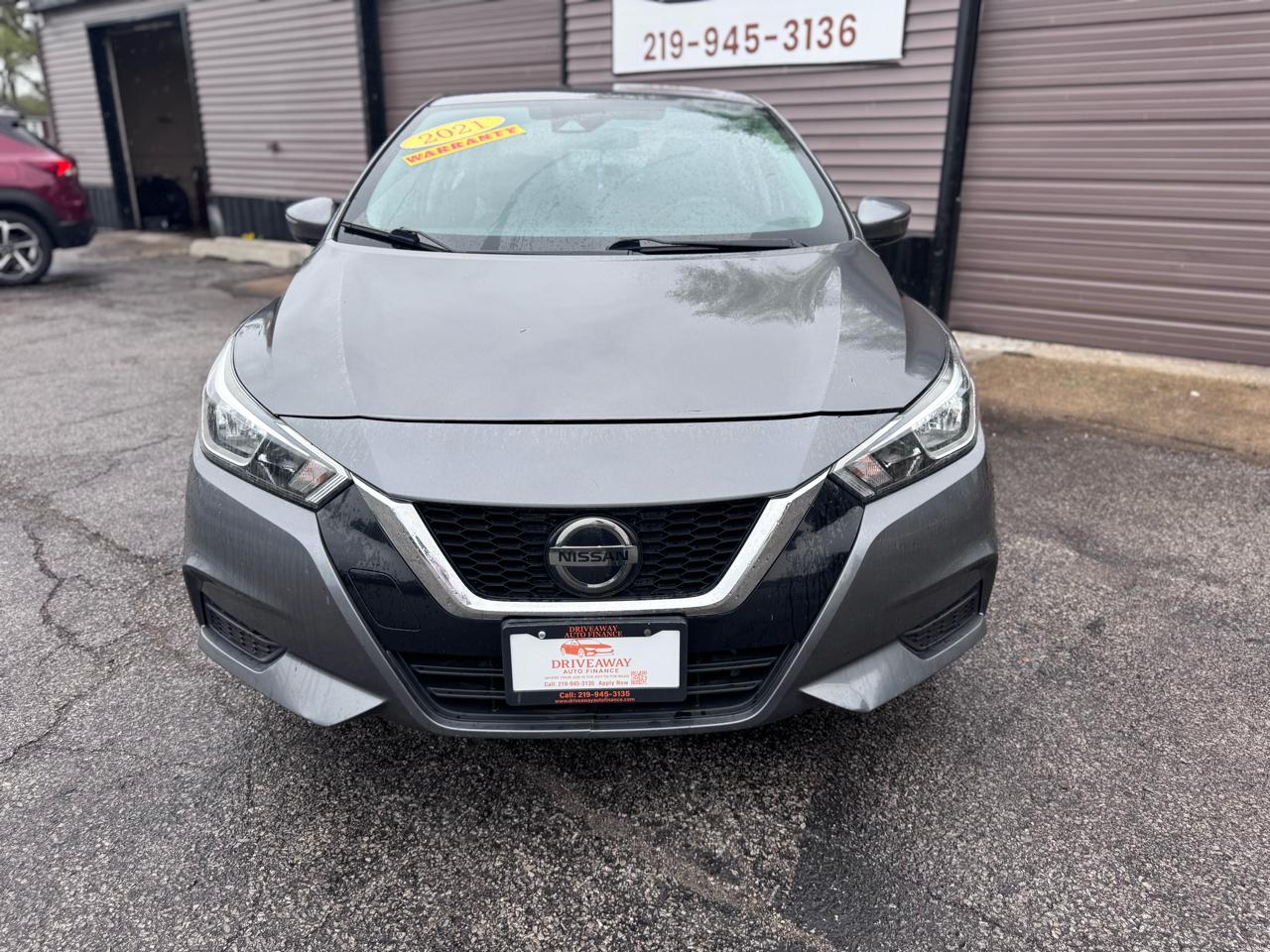 Nissan Versa SV CVT 2021