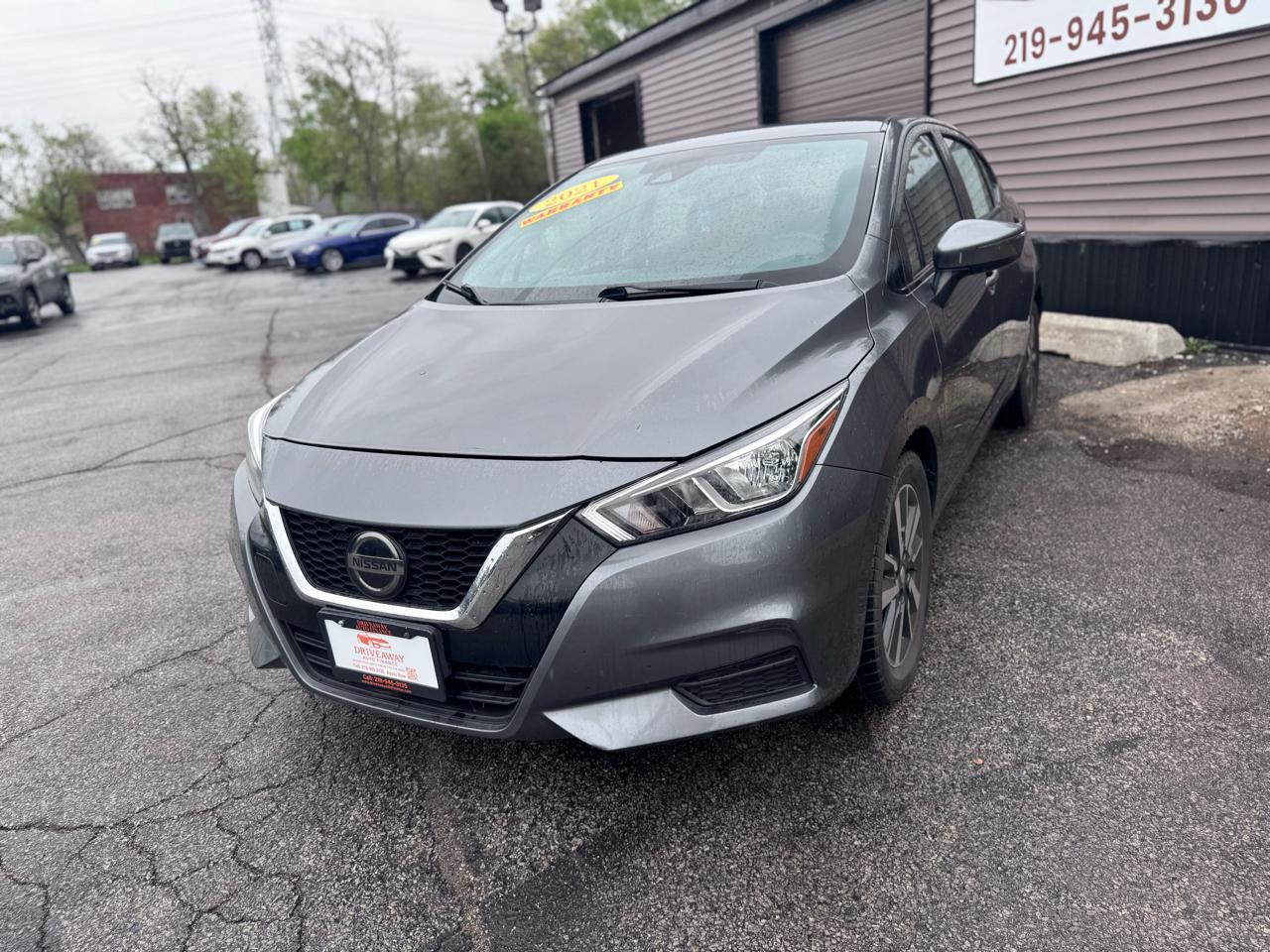 Nissan Versa SV CVT 2021