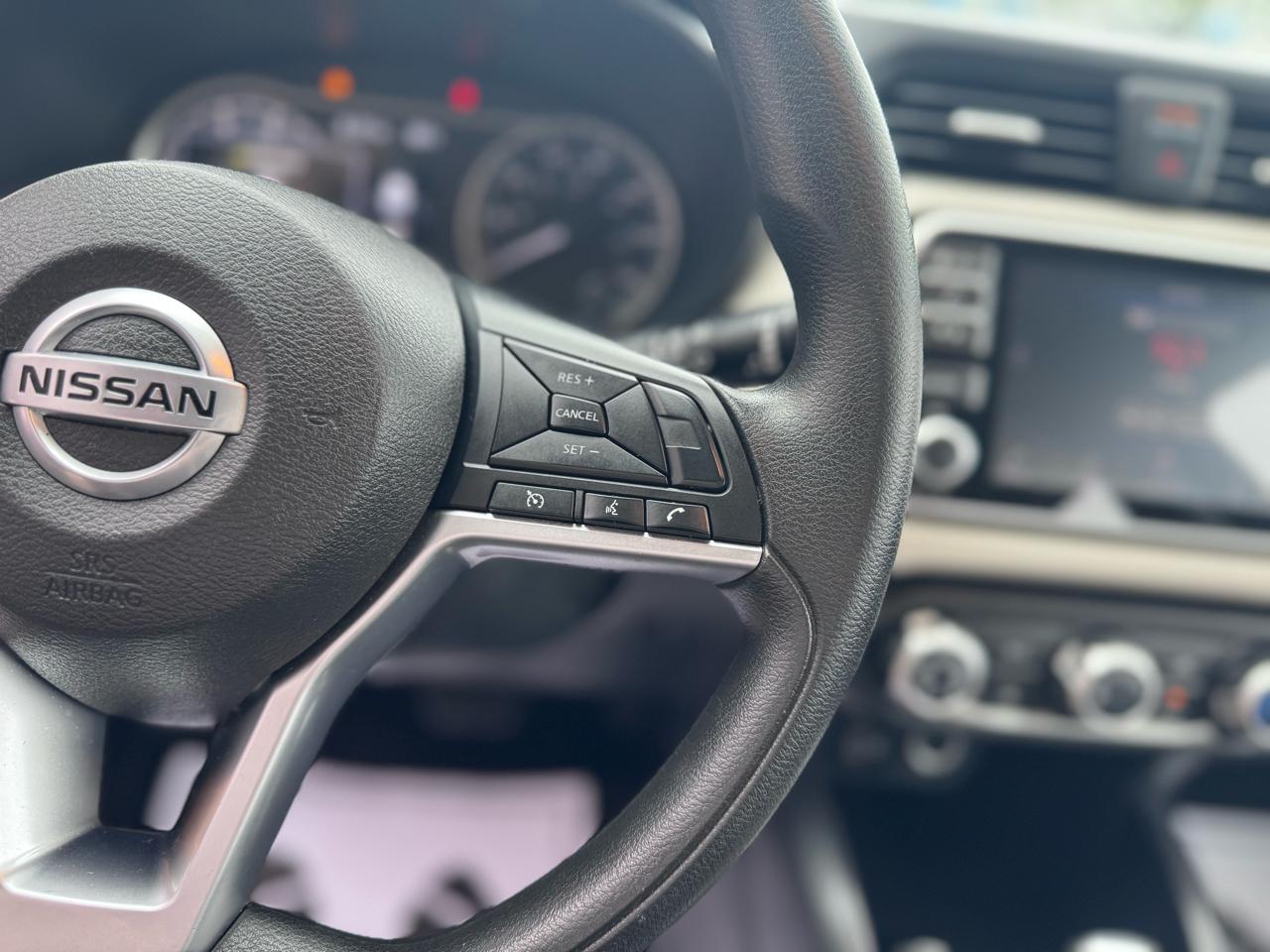 Nissan Versa SV CVT 2021
