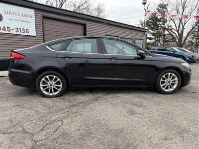 Ford Fusion SE FWD 2020