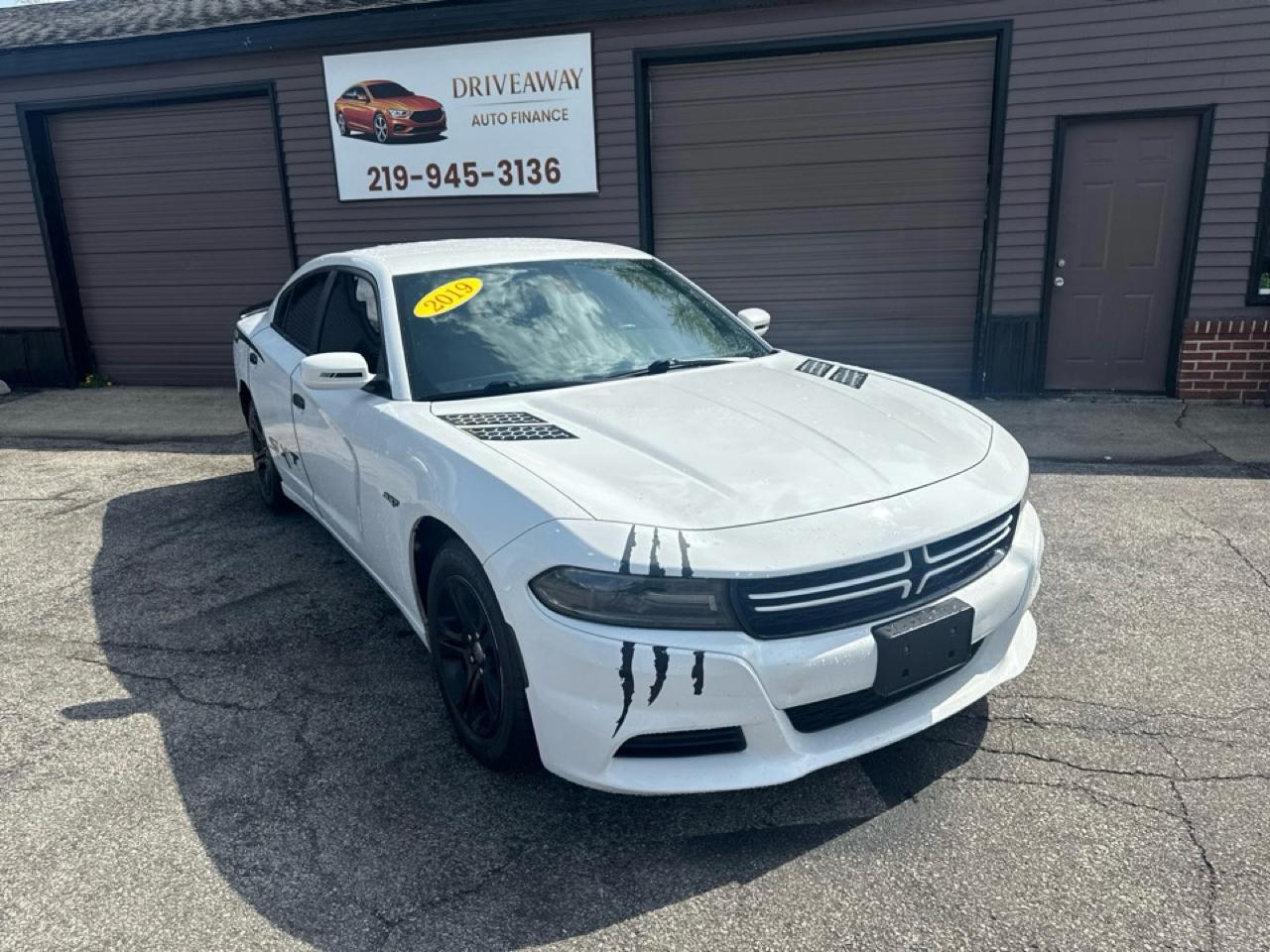 Dodge Charger SXT RWD 2019