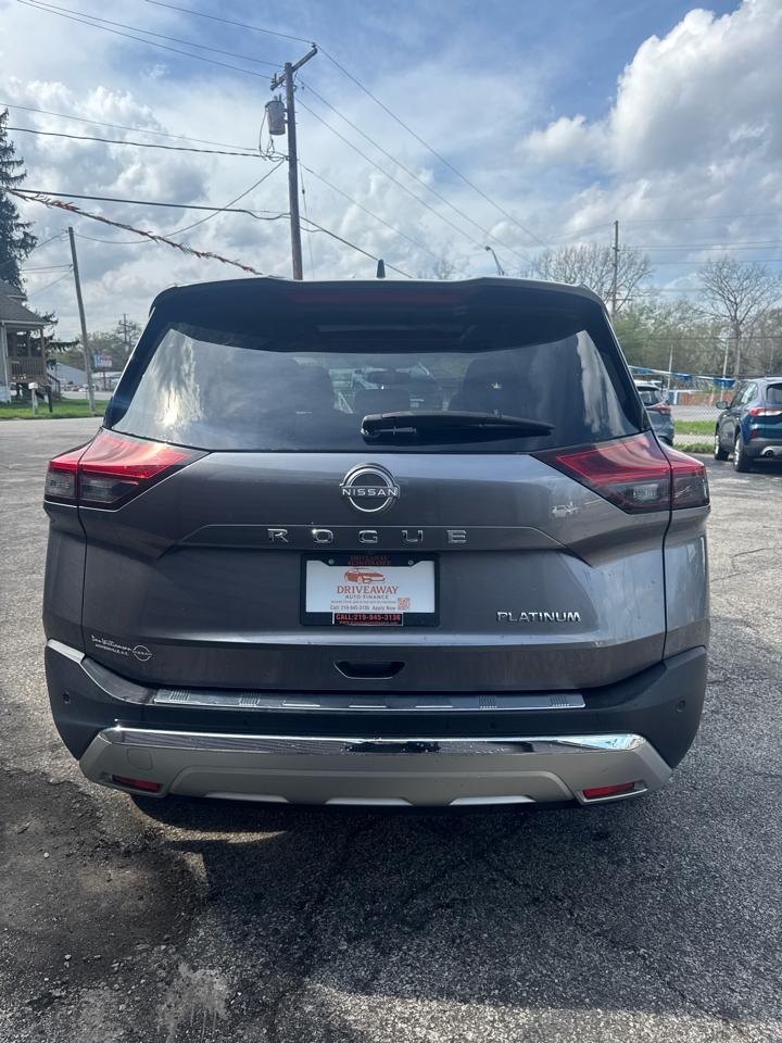Nissan Rogue FWD Platinum 2023