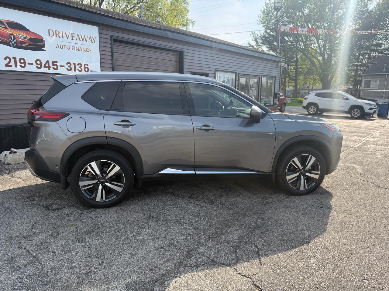 Nissan Rogue FWD Platinum 2023