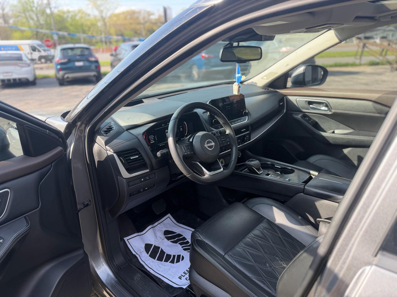 Nissan Rogue FWD Platinum 2023