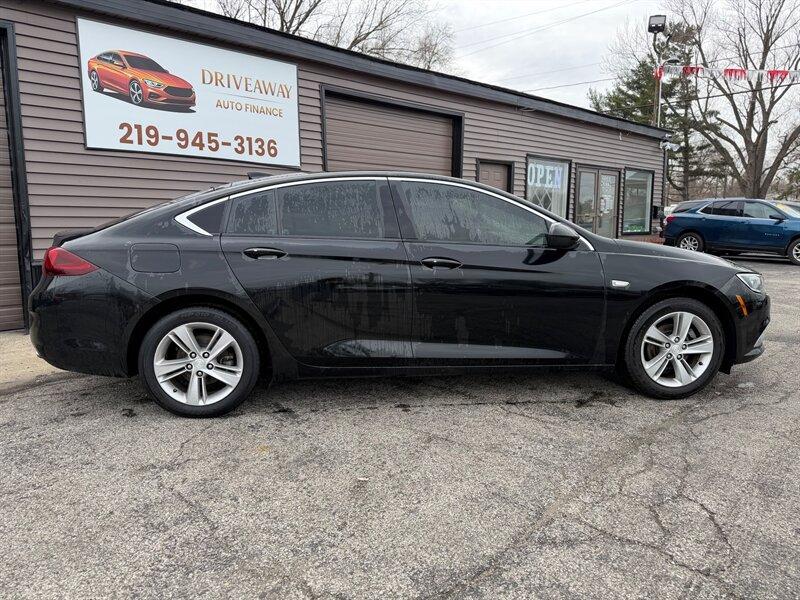 Buick Regal Sportback 4dr Sdn Preferred FWD 2019