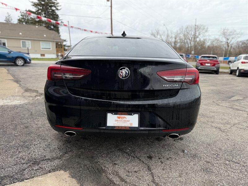 Buick Regal Sportback 4dr Sdn Preferred FWD 2019