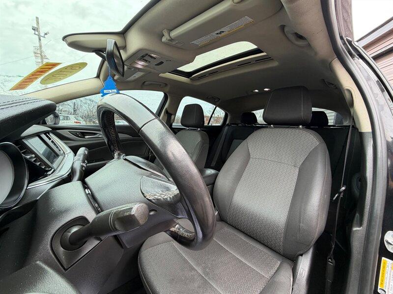 Buick Regal Sportback 4dr Sdn Preferred FWD 2019