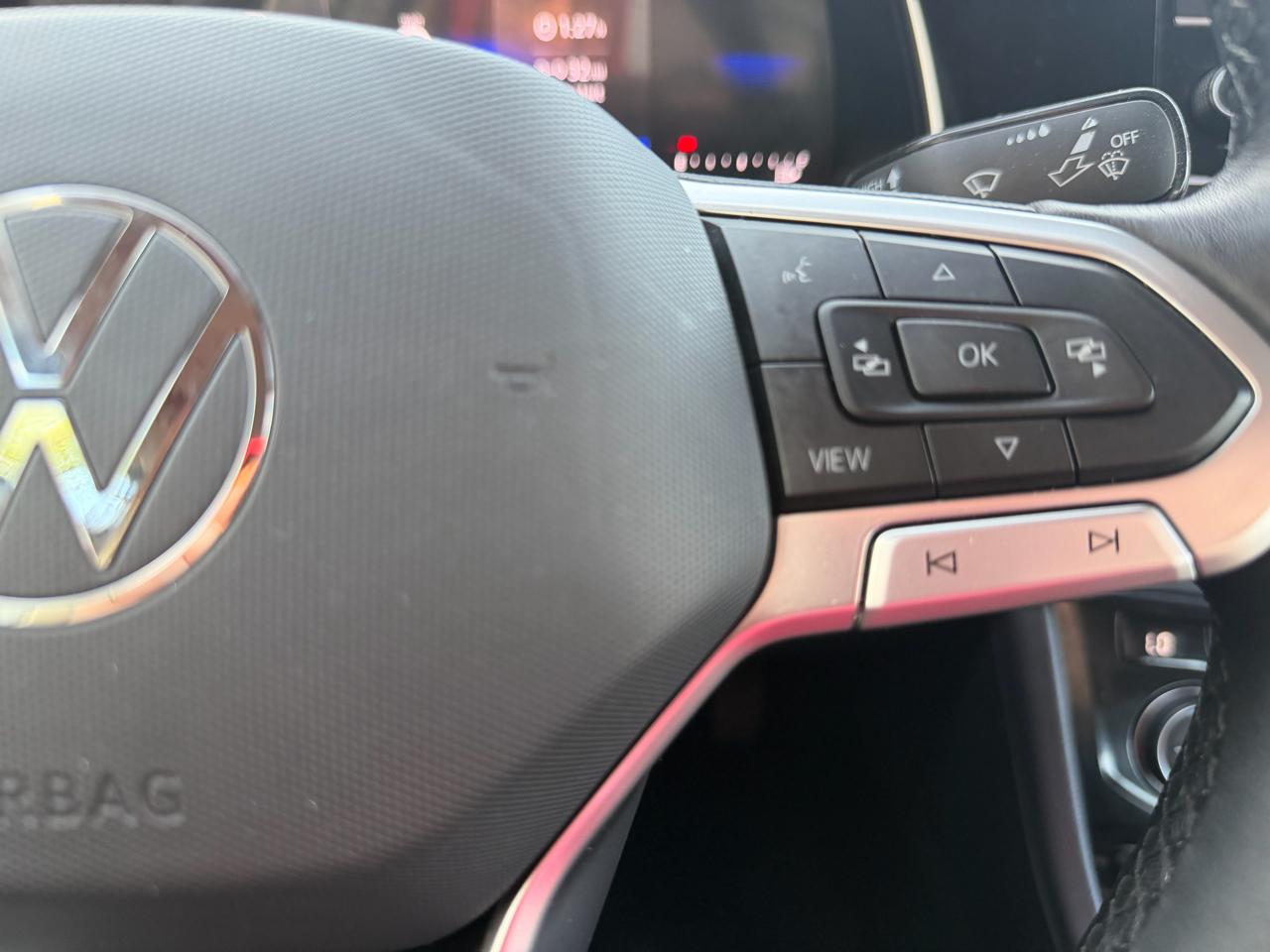 Volkswagen Jetta SE Auto 2024