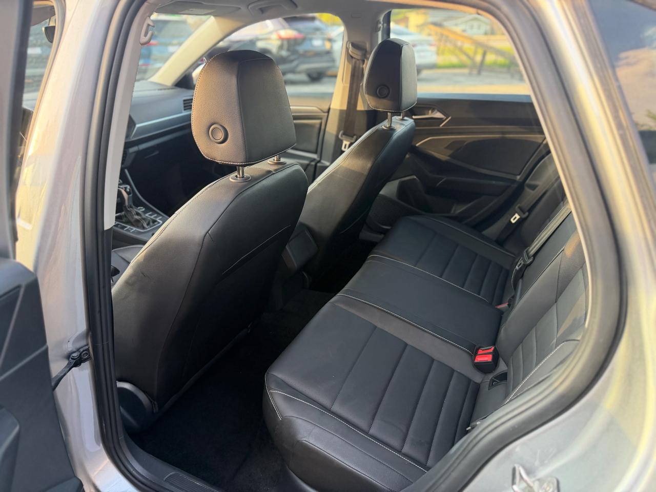 Volkswagen Jetta SE Auto 2024