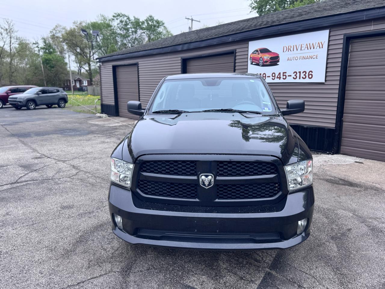 RAM 1500 Classic Express 4x4 Quad Cab 6'4" Box 2019