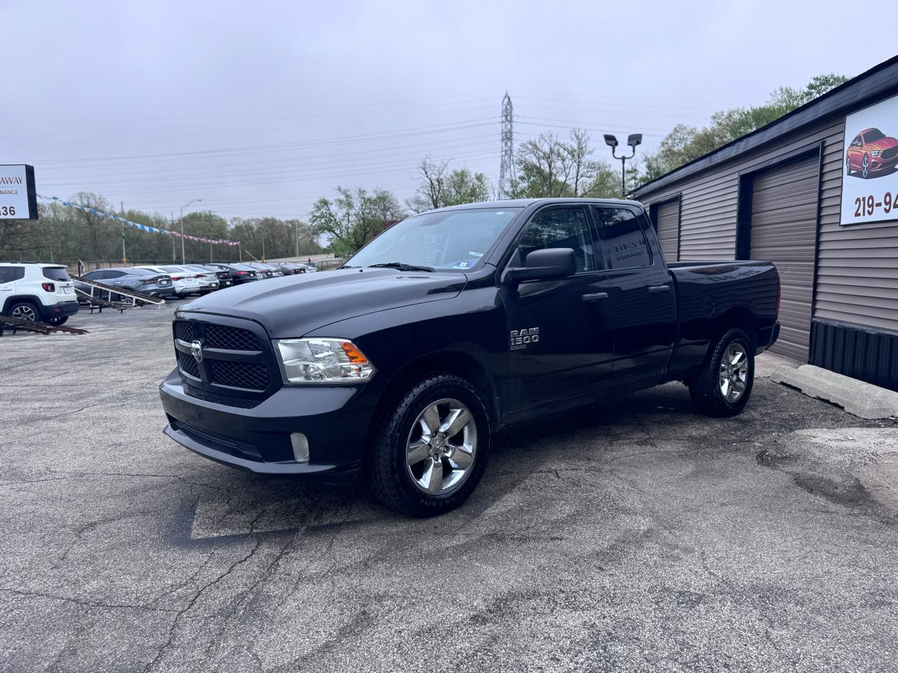 RAM 1500 Classic Express 4x4 Quad Cab 6'4" Box 2019