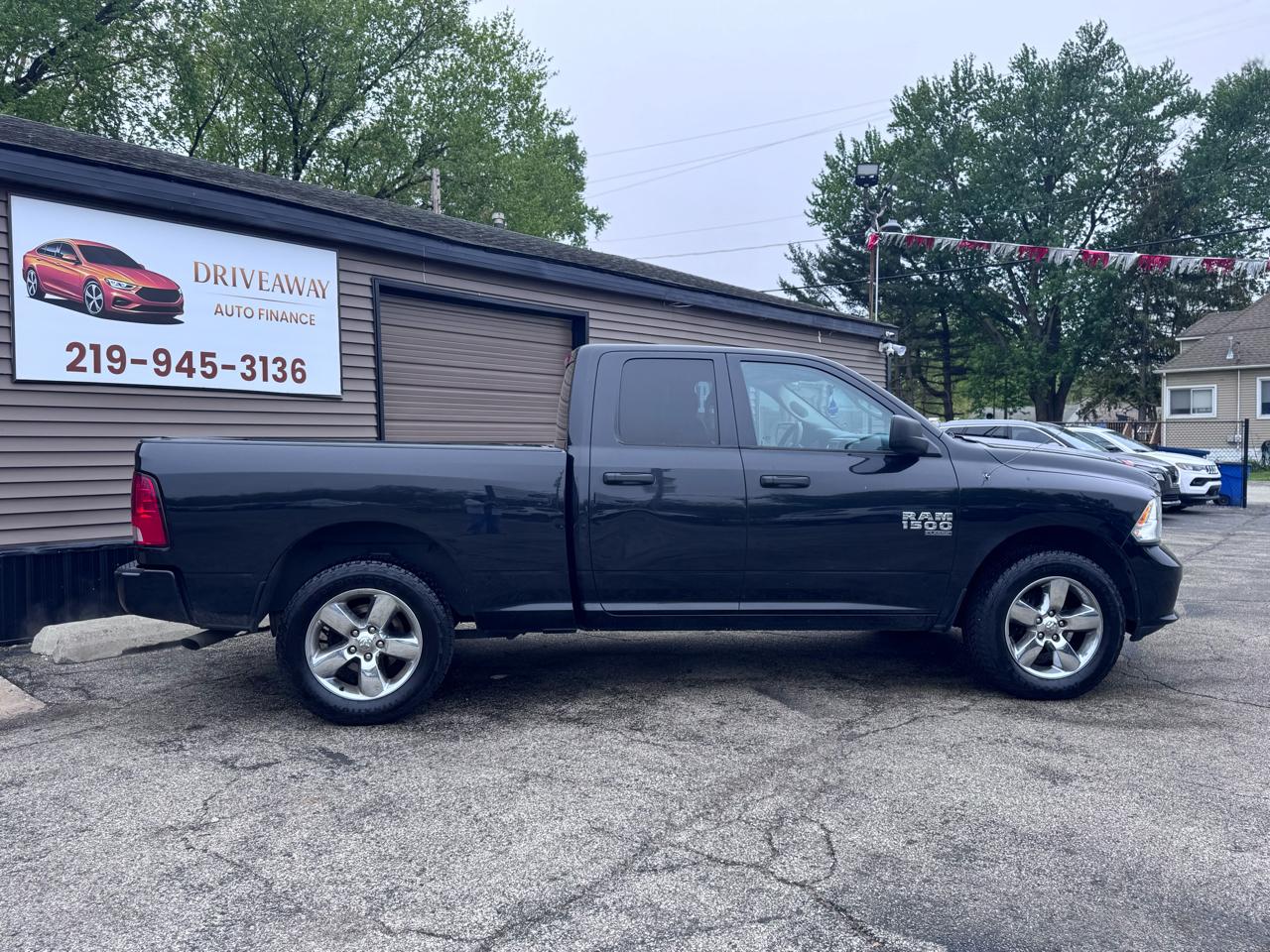 RAM 1500 Classic Express 4x4 Quad Cab 6'4" Box 2019