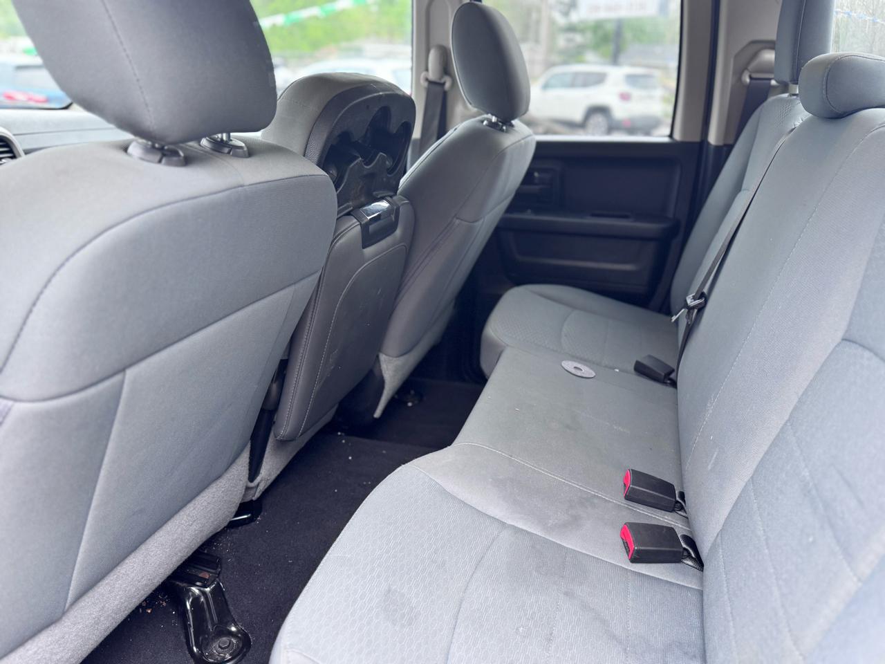 RAM 1500 Classic Express 4x4 Quad Cab 6'4" Box 2019