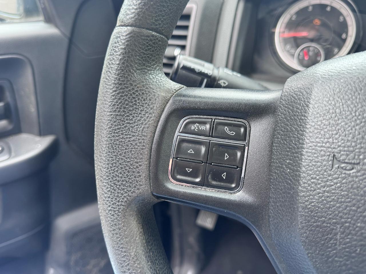 RAM 1500 Classic Express 4x4 Quad Cab 6'4" Box 2019