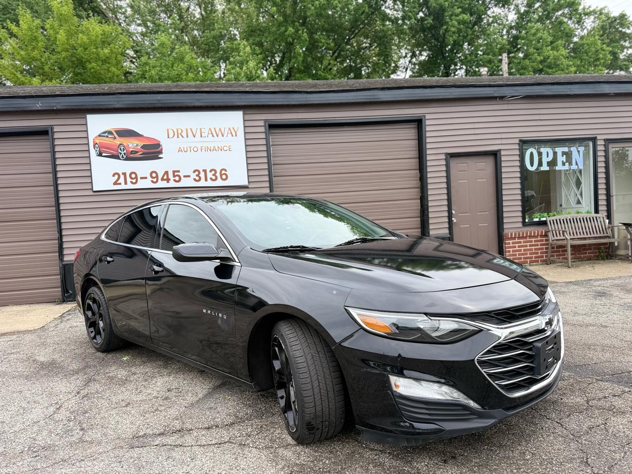Chevrolet Malibu 4dr Sdn LT 2021
