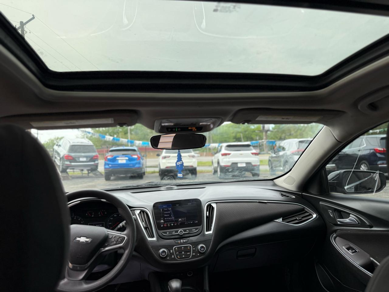Chevrolet Malibu 4dr Sdn LT 2021