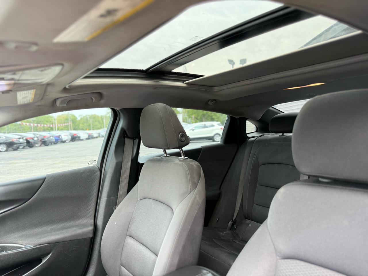 Chevrolet Malibu 4dr Sdn LT 2021