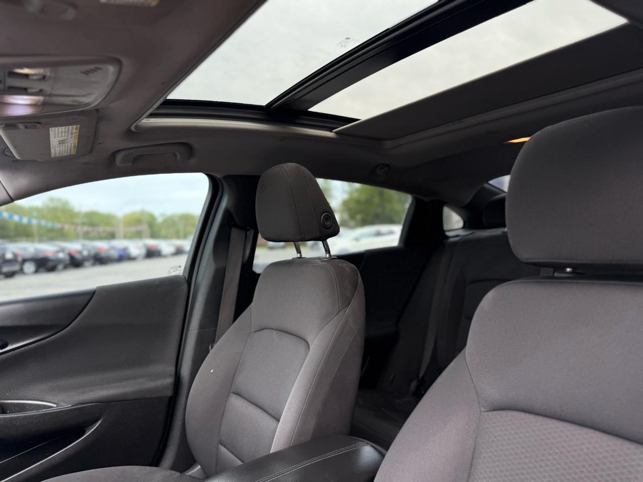 Chevrolet Malibu 4dr Sdn LT 2021
