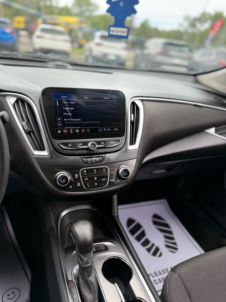 Chevrolet Malibu 4dr Sdn LT 2021