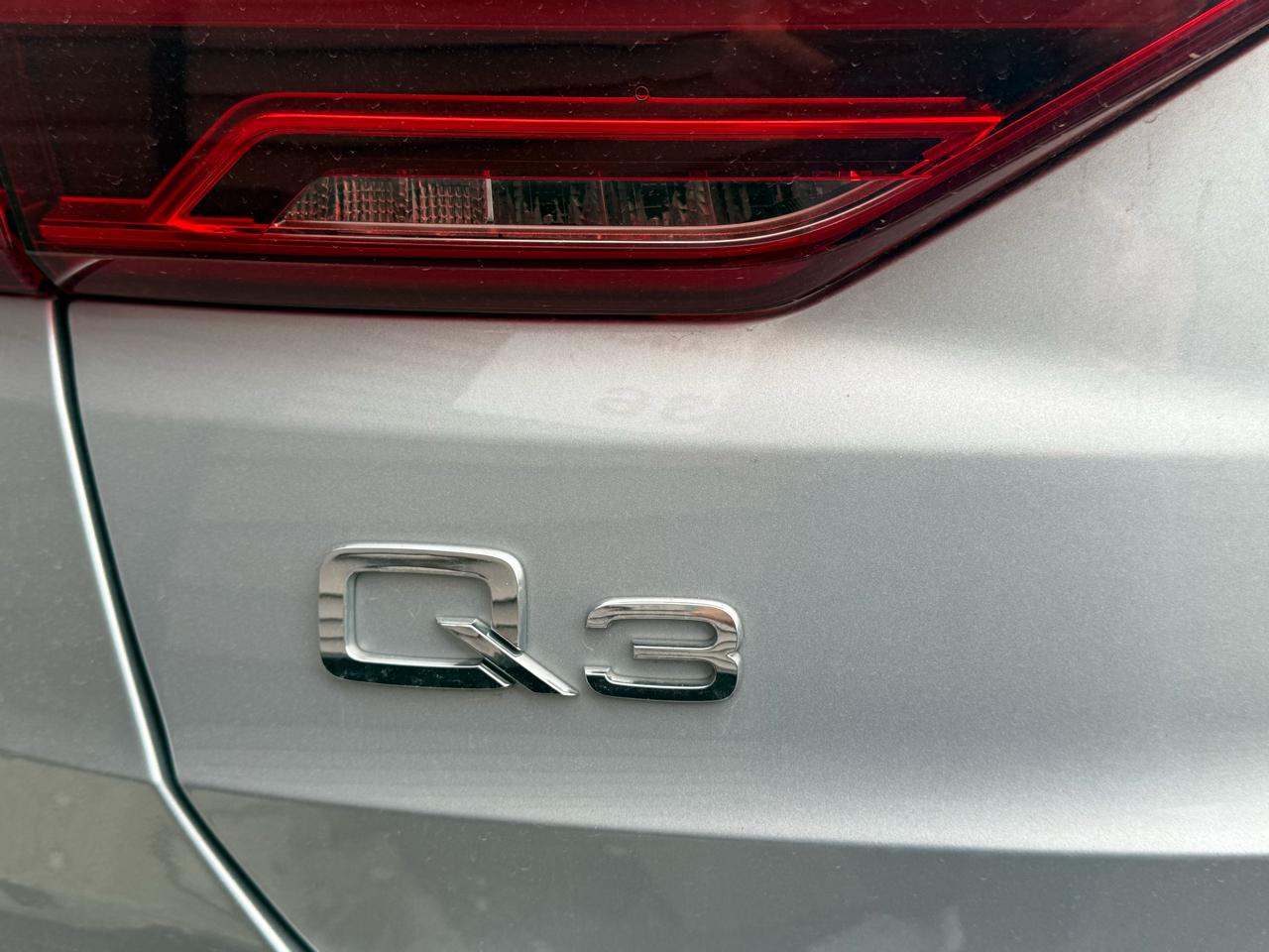 Audi Q3 Premium 40 TFSI quattro 2021