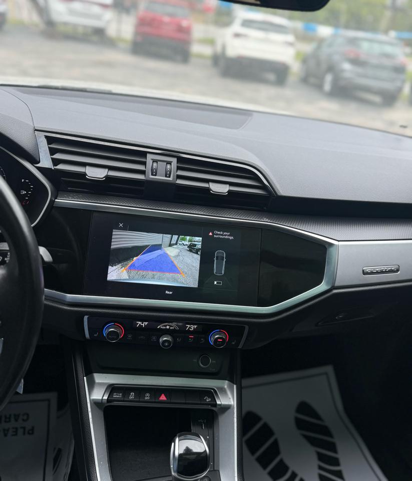 Audi Q3 Premium 40 TFSI quattro 2021