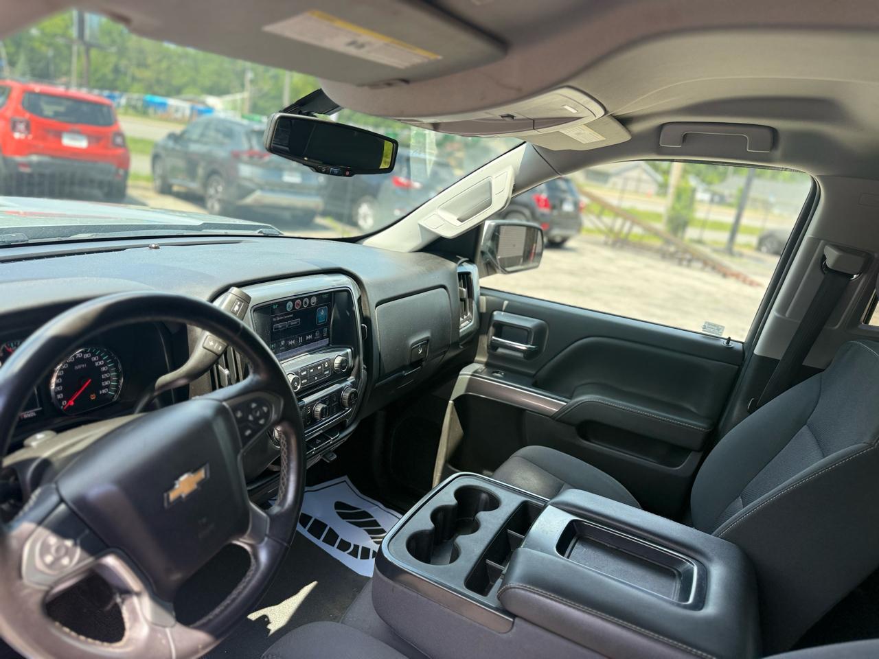 Chevrolet Silverado 1500 4WD Crew Cab 143.5" LT w/1LT 2018