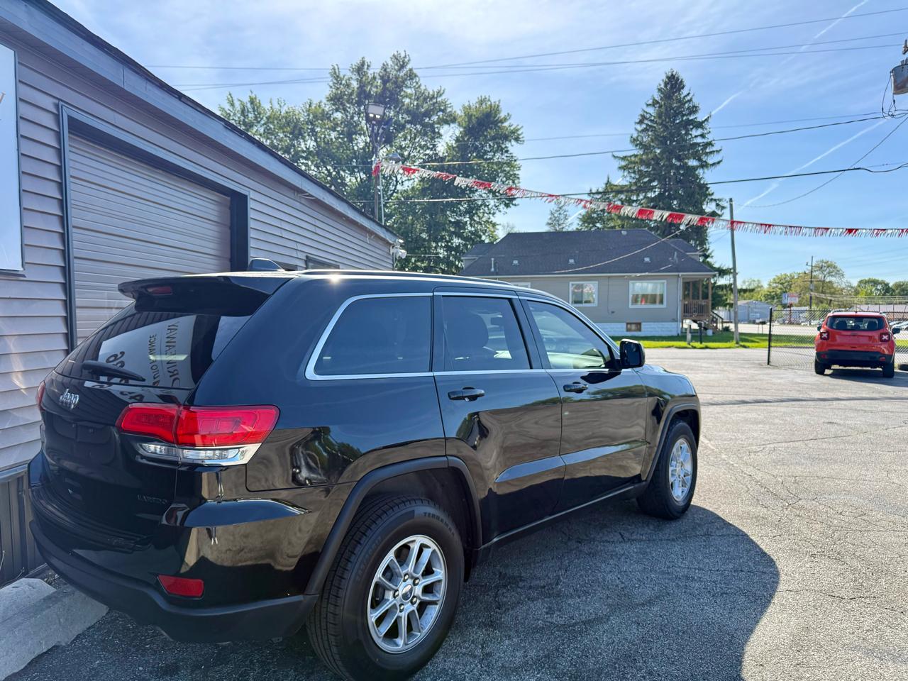 Jeep Grand Cherokee Laredo 4x2 *Ltd Avail* 2018