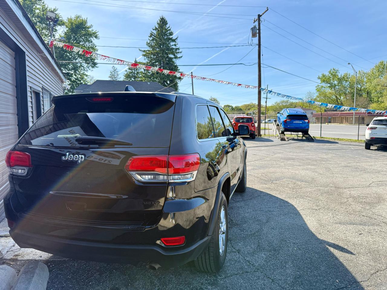 Jeep Grand Cherokee Laredo 4x2 *Ltd Avail* 2018