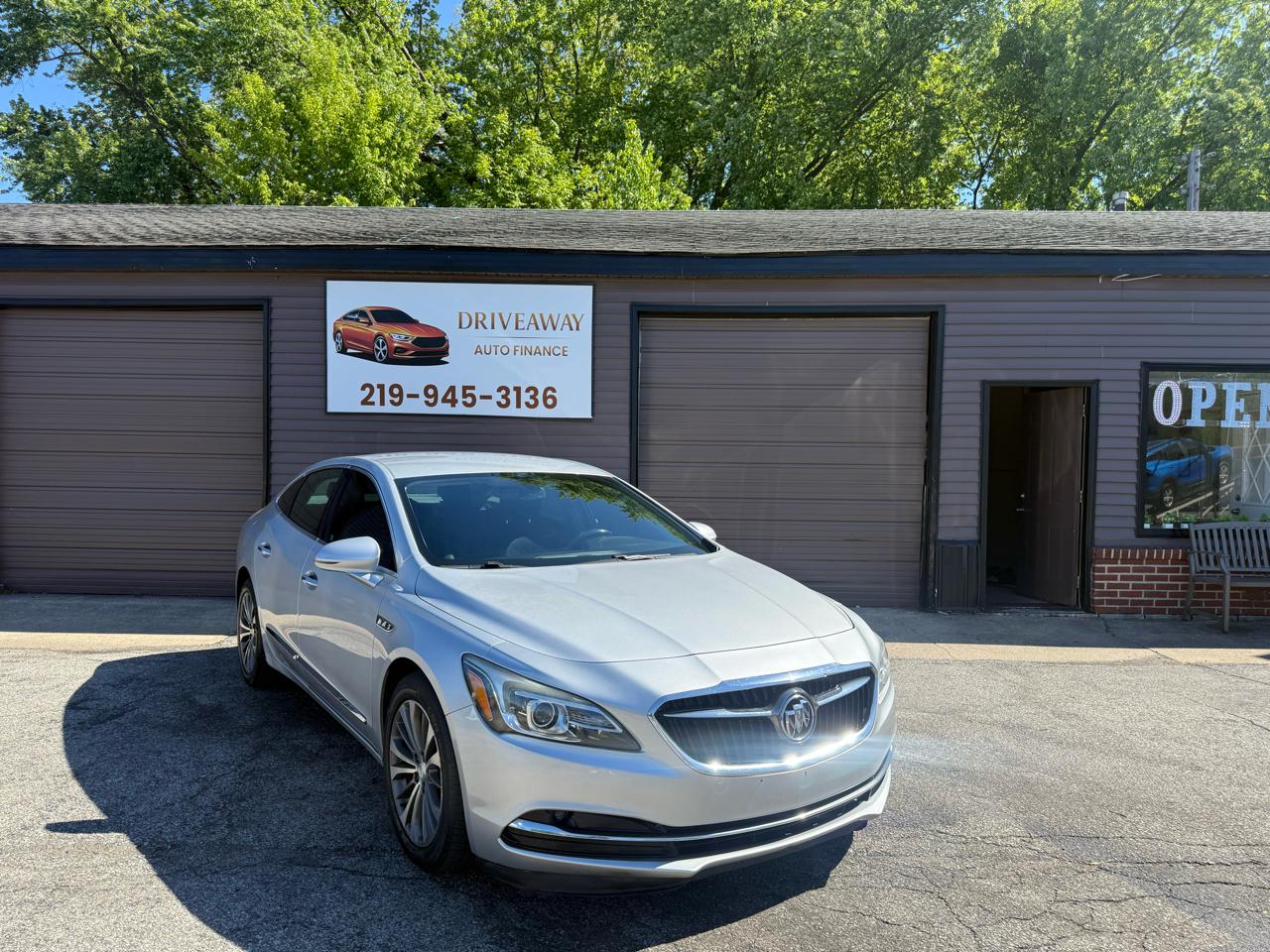 2018 Buick LaCrosse Essence's photo