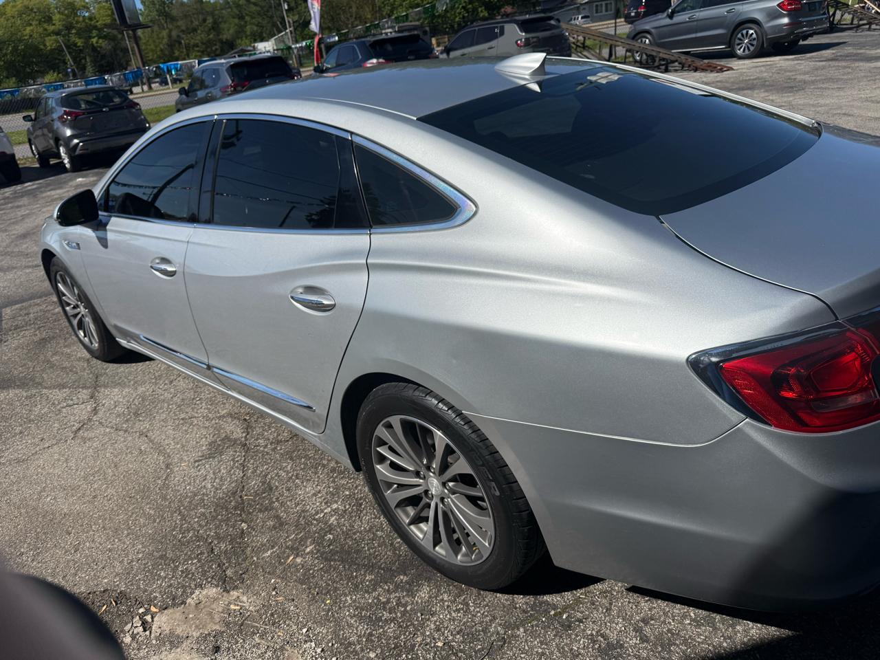 Buick LaCrosse 4dr Sdn Essence FWD 2018