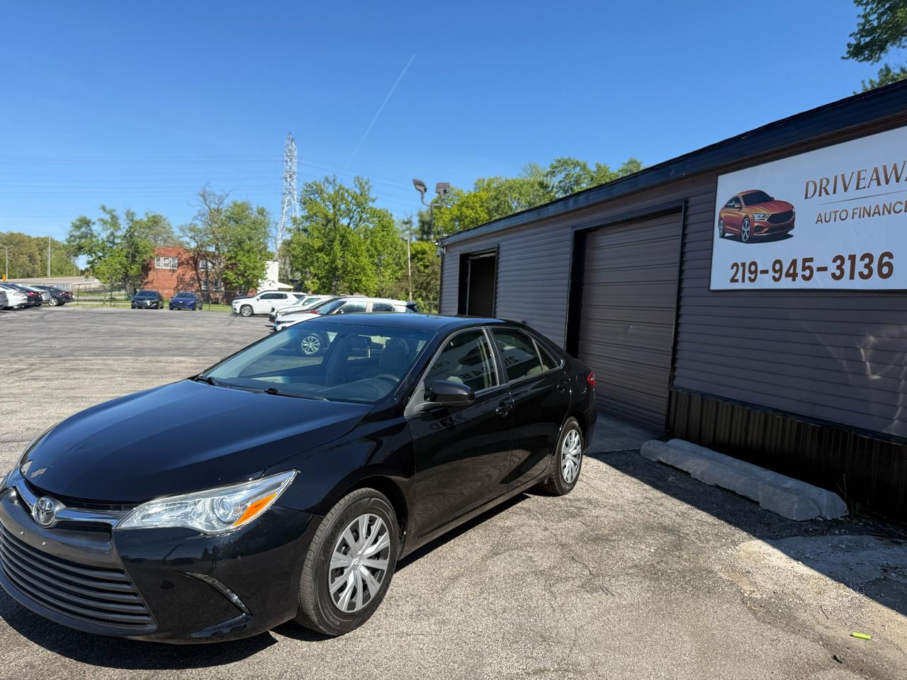 Toyota Camry XLE Auto (Natl) 2017