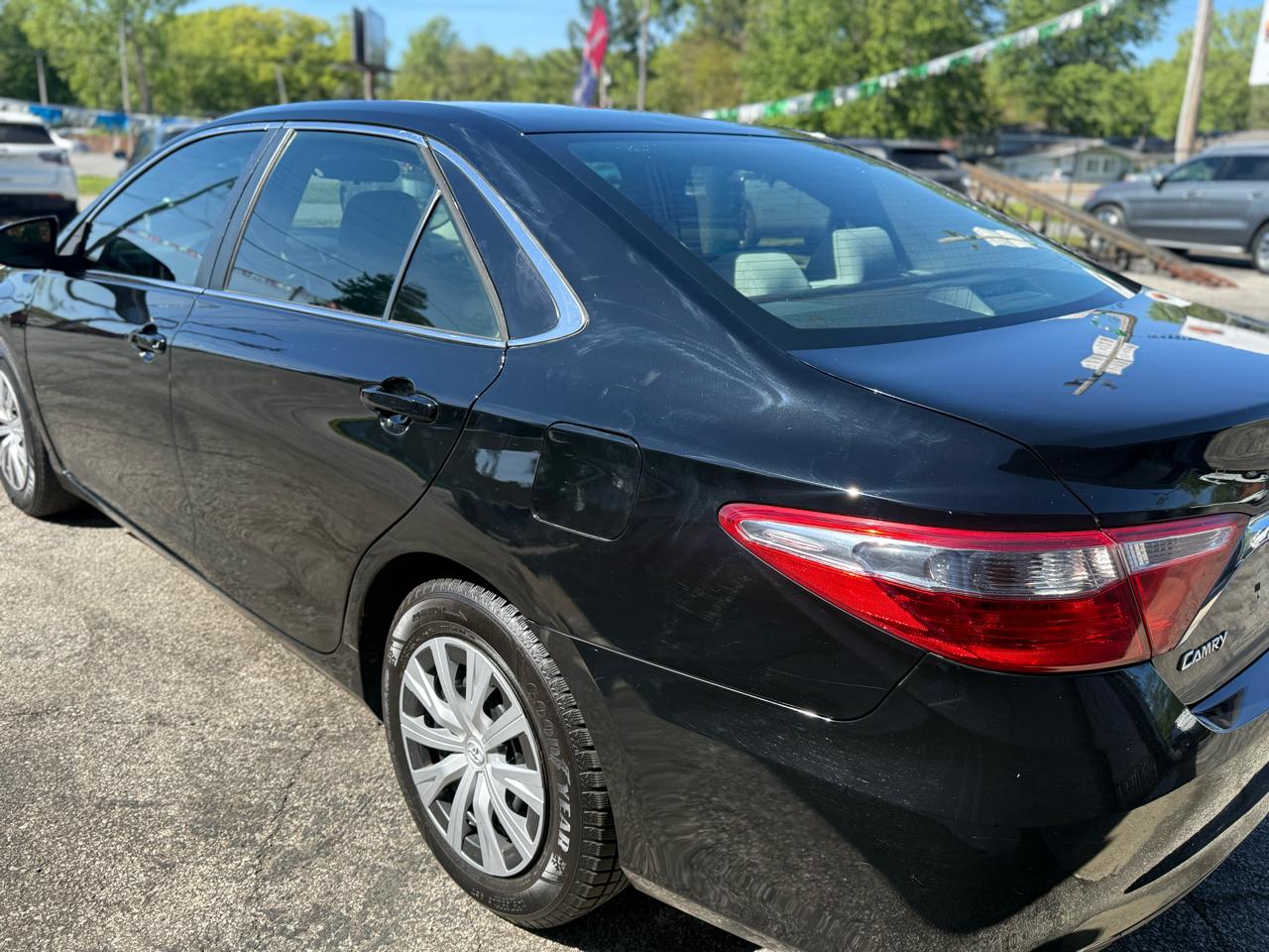 Toyota Camry XLE Auto (Natl) 2017