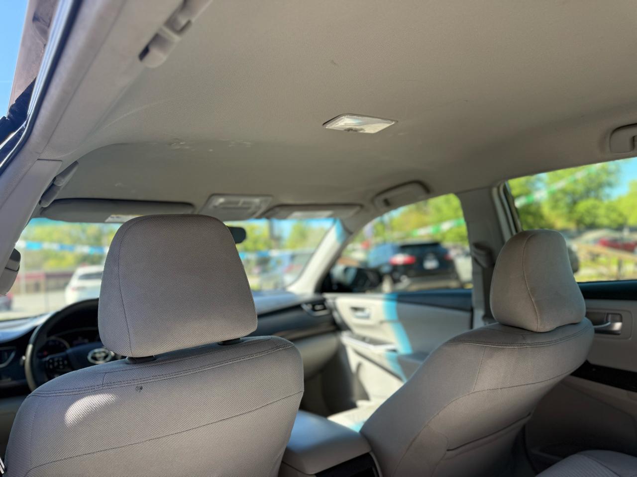 Toyota Camry XLE Auto (Natl) 2017