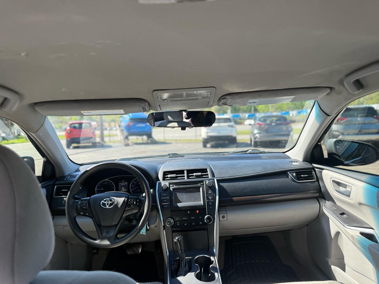 Toyota Camry XLE Auto (Natl) 2017