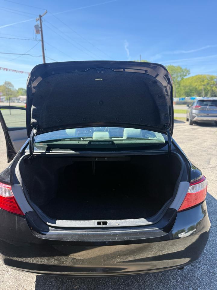 Toyota Camry XLE Auto (Natl) 2017