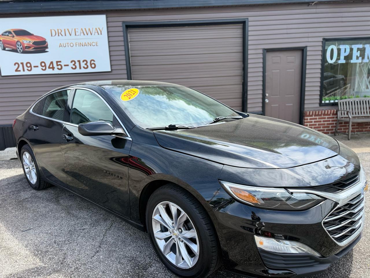 Chevrolet Malibu 4dr Sdn LT 2021