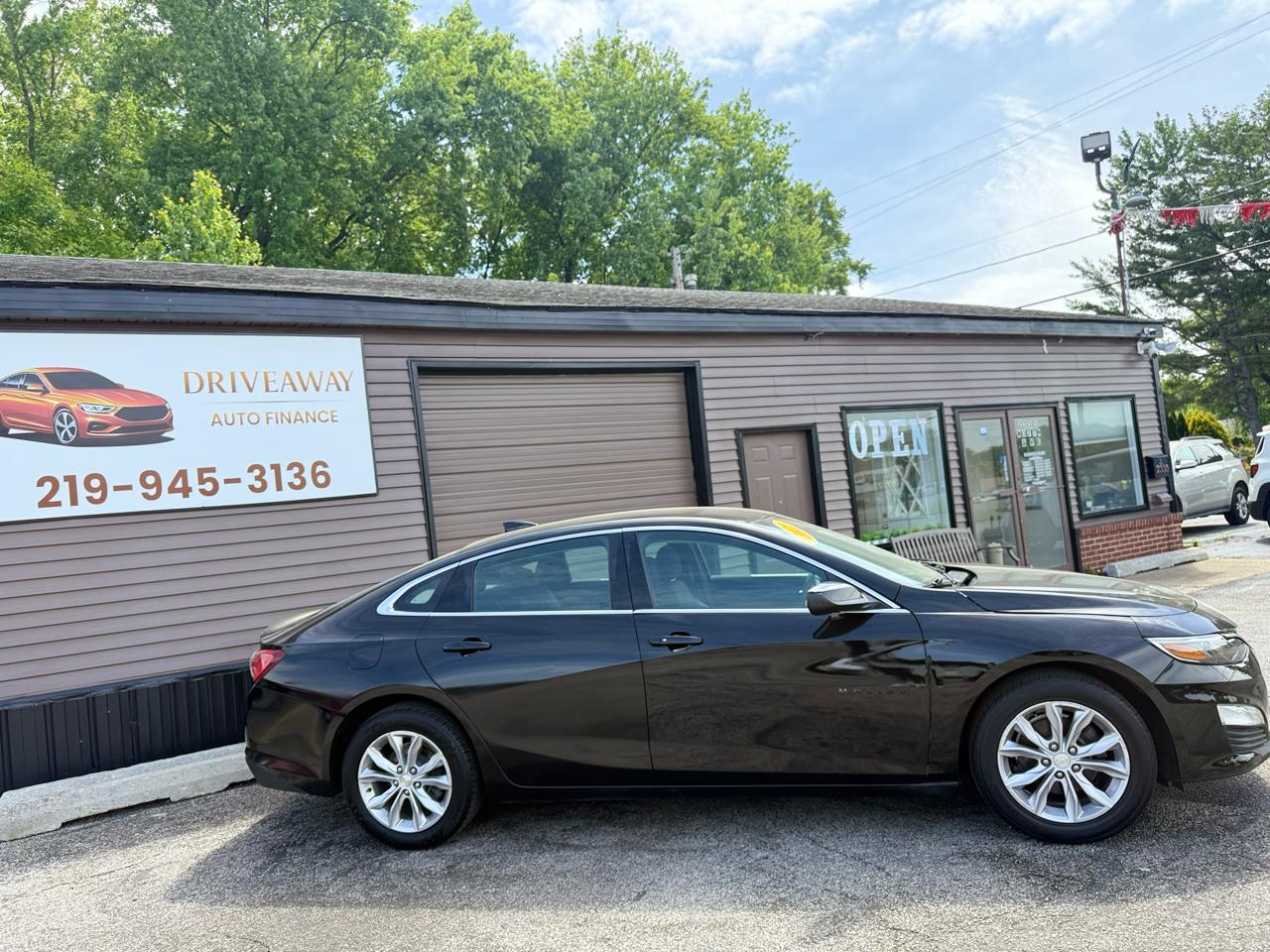 Chevrolet Malibu 4dr Sdn LT 2021