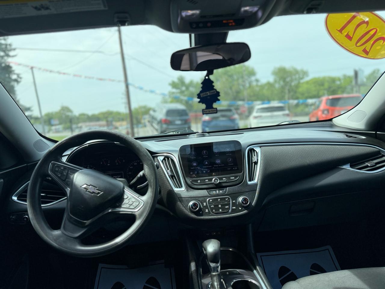 Chevrolet Malibu 4dr Sdn LT 2021