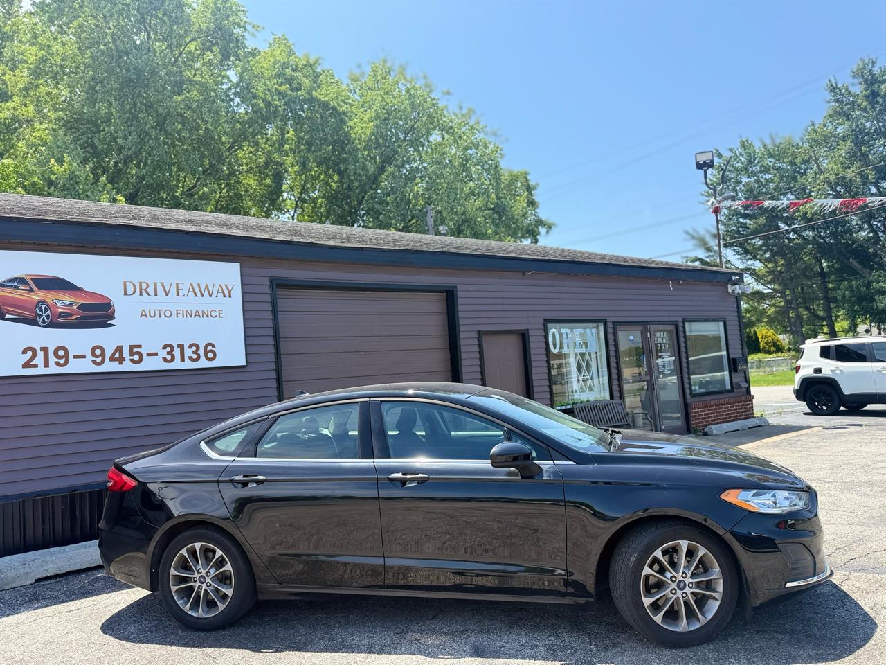Ford Fusion SE FWD 2020
