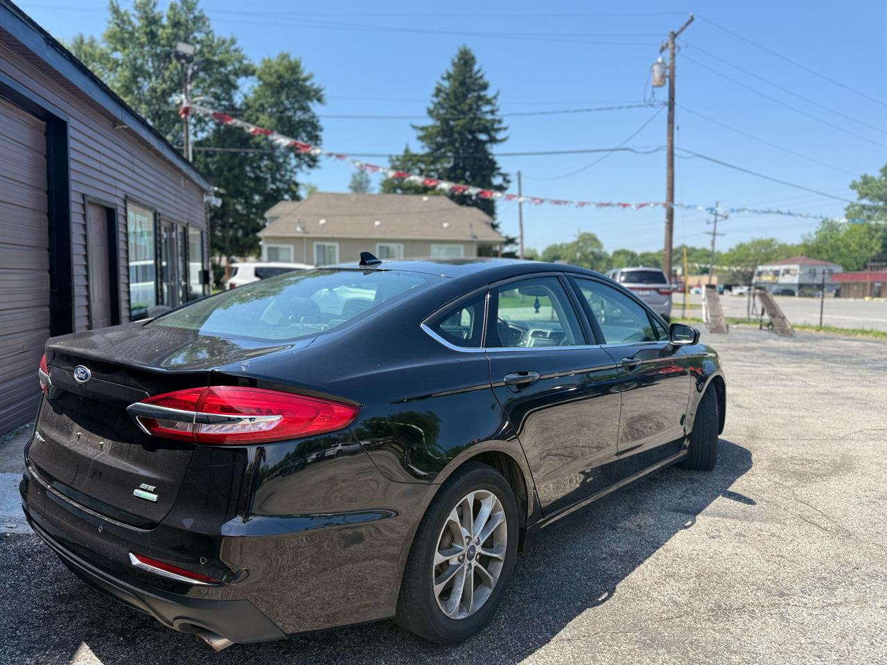Ford Fusion SE FWD 2020
