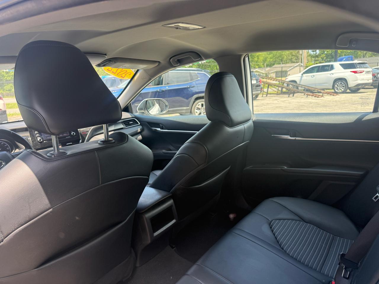 Toyota Camry SE Auto (Natl) 2022