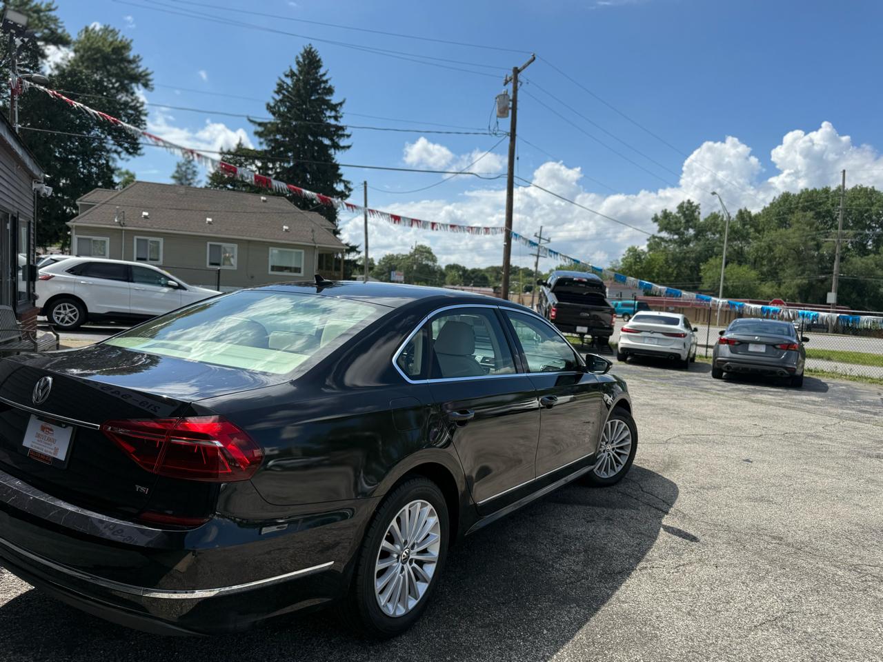 Volkswagen Passat 1.8T SE Auto 2017