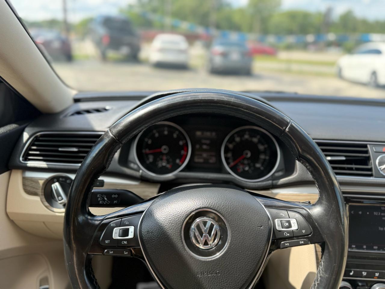 Volkswagen Passat 1.8T SE Auto 2017