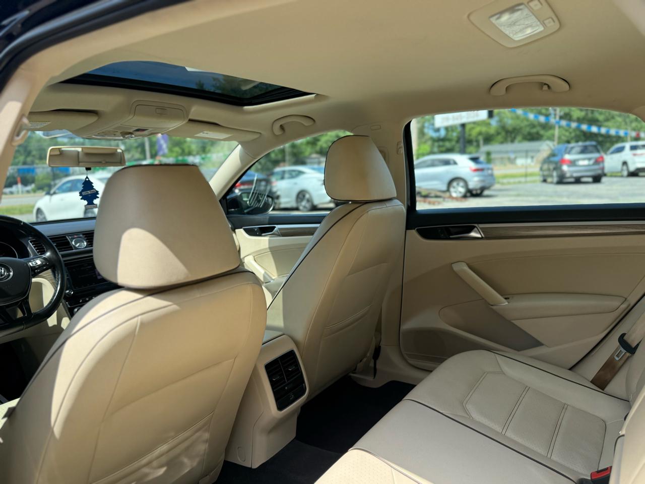 Volkswagen Passat 1.8T SE Auto 2017