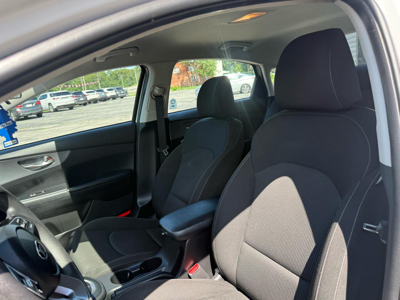 Kia Forte LXS IVT 2021